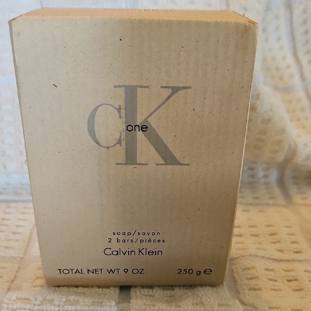 Calvin Klein CK One Beige Soap Set